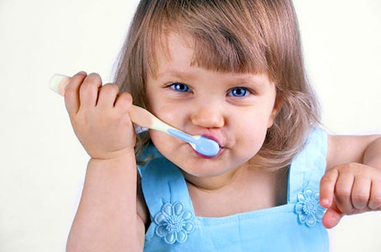 Привычка чистить зубы: история появления